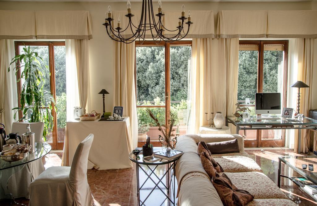 B&B Royal Palace Room Caserta Dış mekan fotoğraf